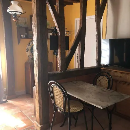 Le Nid D'emma Apartment *